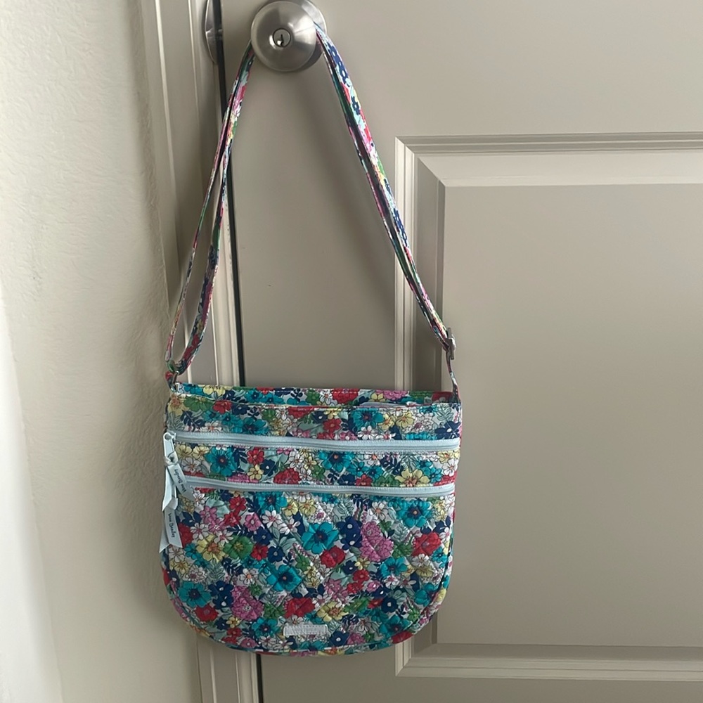 Vera Bradley Triple Zip Bag in Far Out Floral -Gently Used